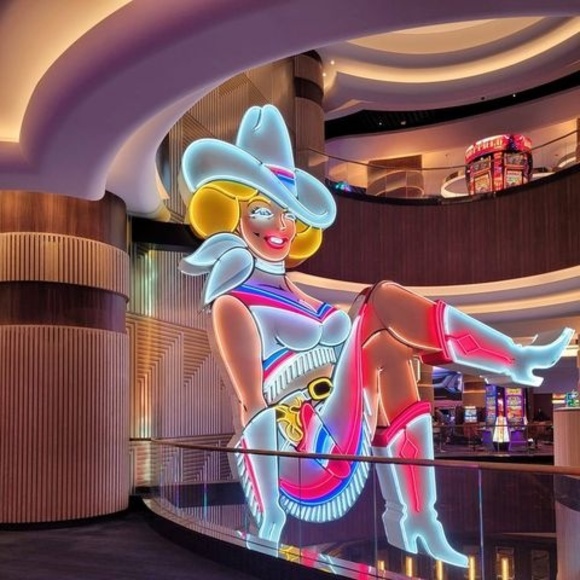 Meet your Posher, Larry - Picture 1 of 1